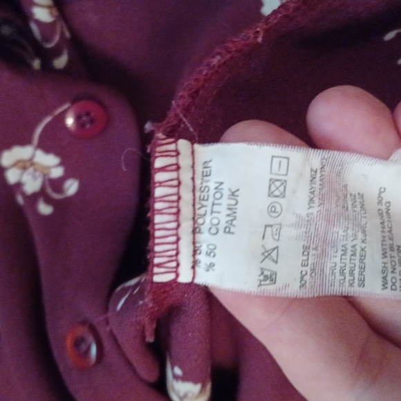 Burgundy blouse, size m/l - Picture 4 of 4